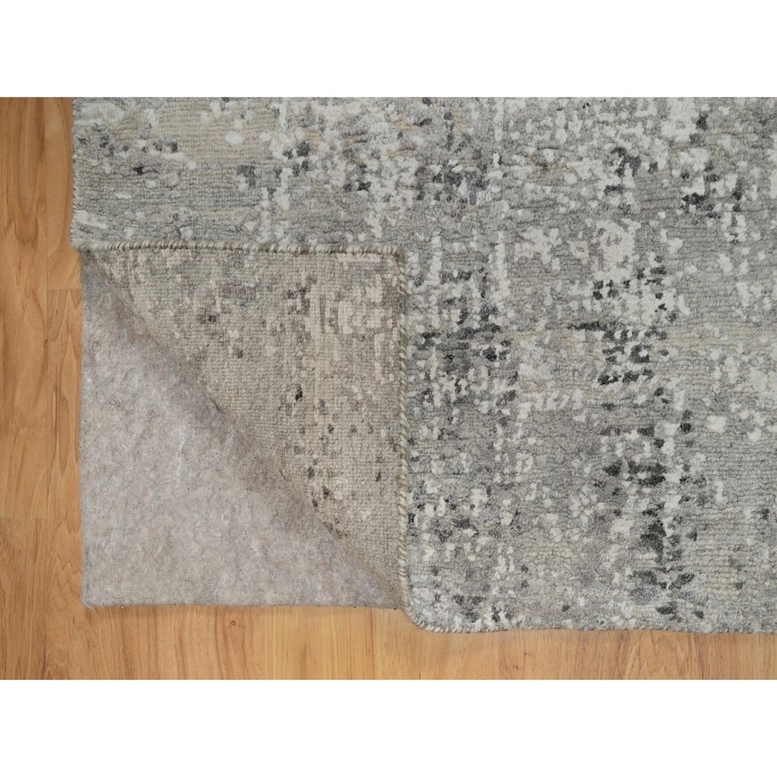 Gray Tone on Tone Modern Design Hand Knotted Undyed Natural Wool Rug - 3