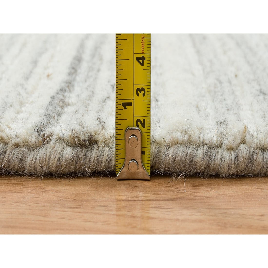 Ivory, Hand Loomed, Undyed Natural Wool Modern Design Round Rug - 7