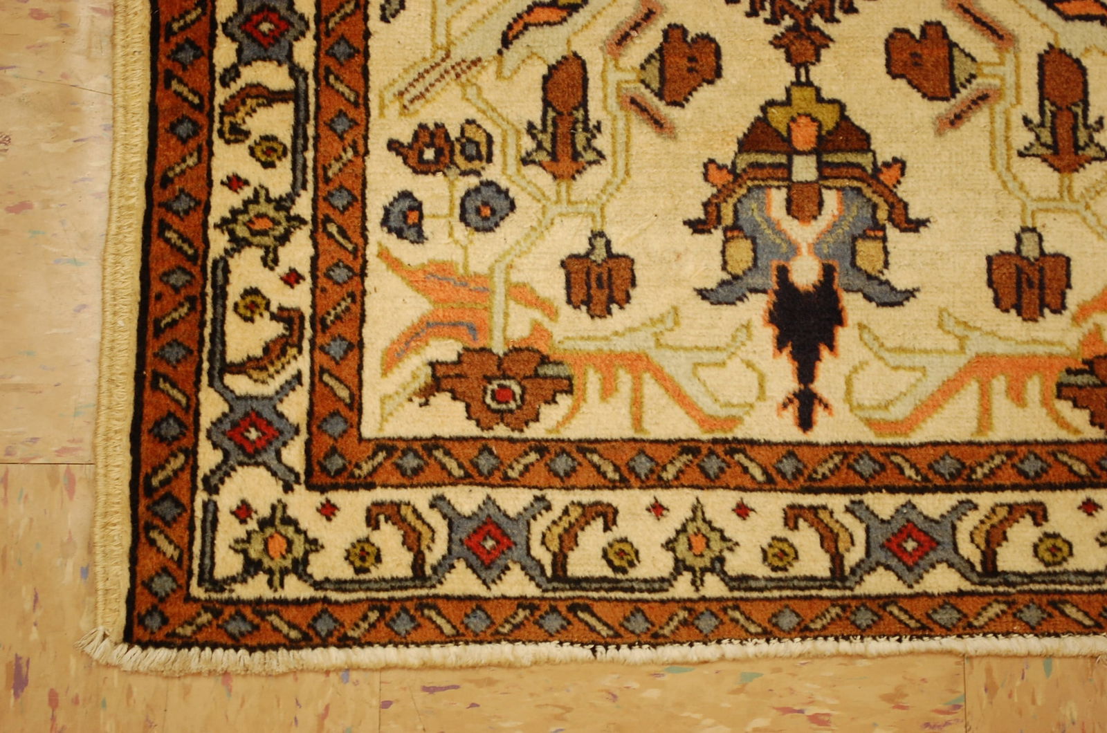 CAUCASIAN RUG 2'7" X 3'5" - 4