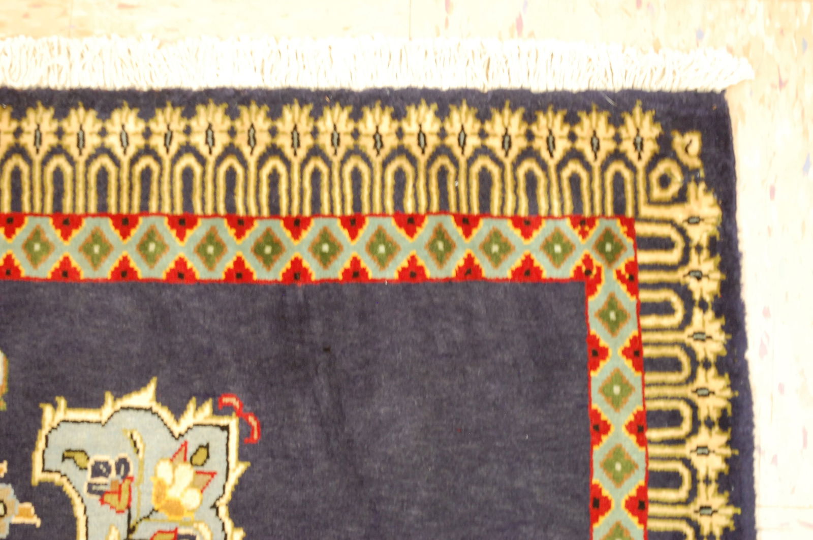 PERSIAN KESHAN RUG 2' 8"x 3'2" - 3