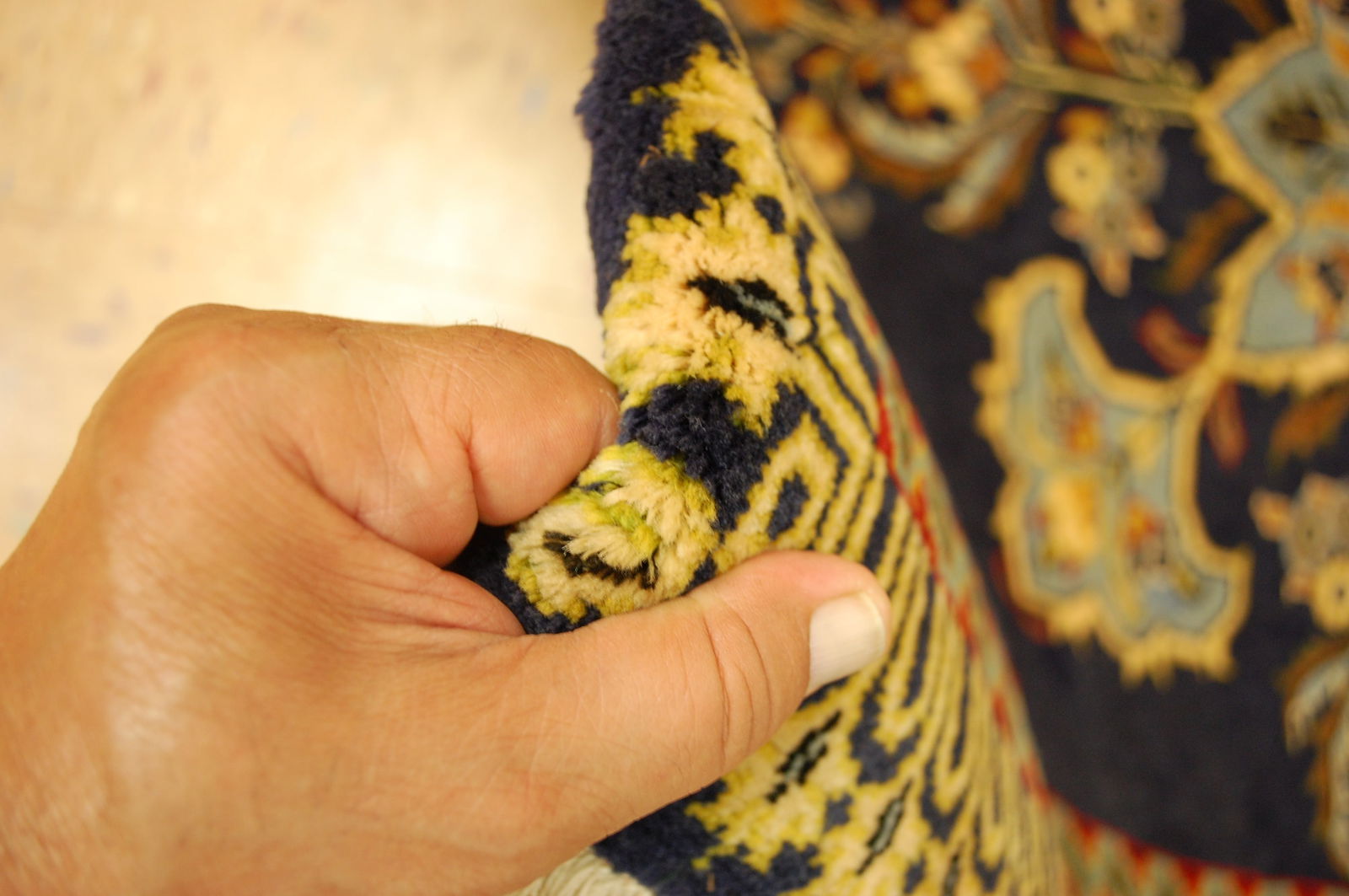 PERSIAN KESHAN RUG 2' 8"x 3'2" - 8