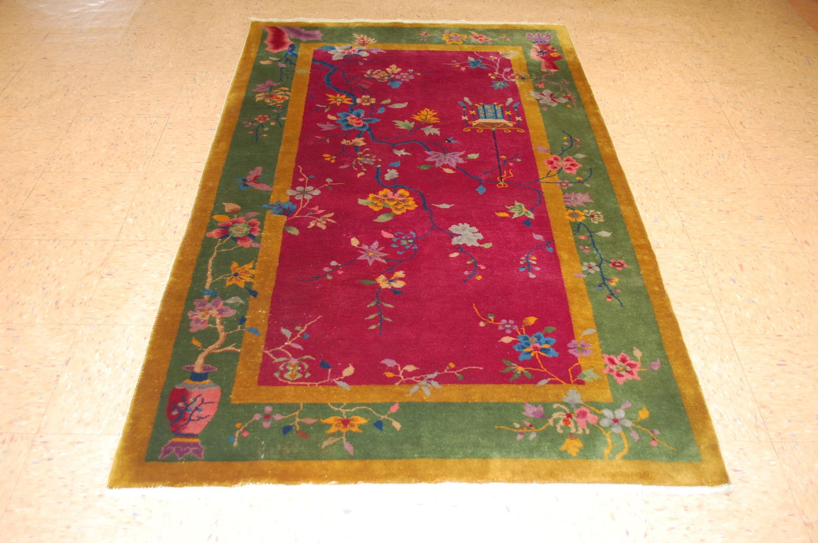 c1920s ANTIQUE ART DECO WALTER NICHOLS CHINESE RUG 4'1" x 6'8": Title:c1920s ANTIQUE ART DECO WALTER NICHOLS CHINESE RUG 4'1" x 6'8" Description:ANTIQUE ESTATE TREASURE ART DECO WALTER NICHOLS CHINESE RUG Circa 1950's with exact size of 5'11" x 9' ....Chinese flor