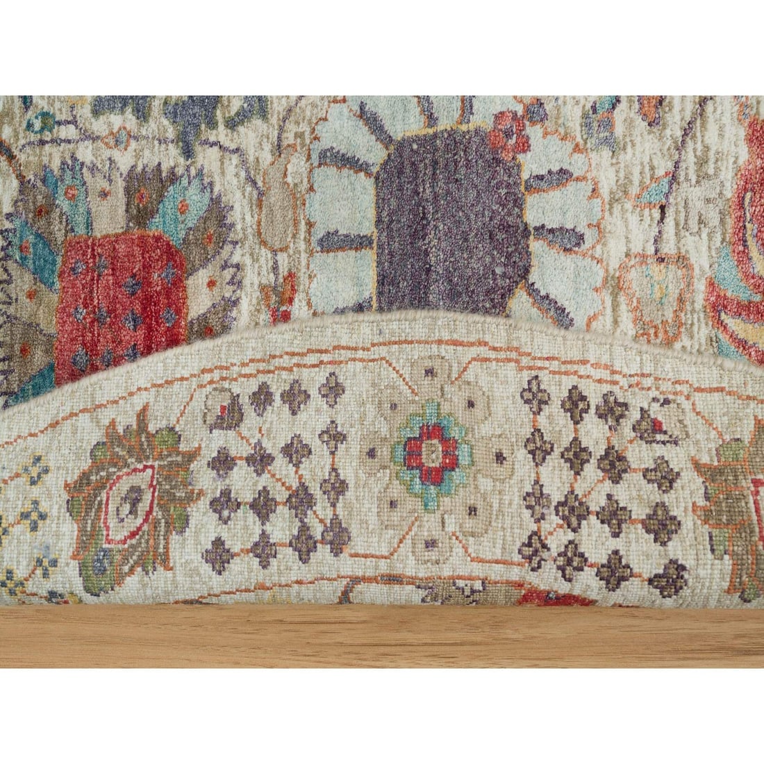 Old Lace White Hand Knotted Silk and Wool Tebraz Vase Round Rug - 4