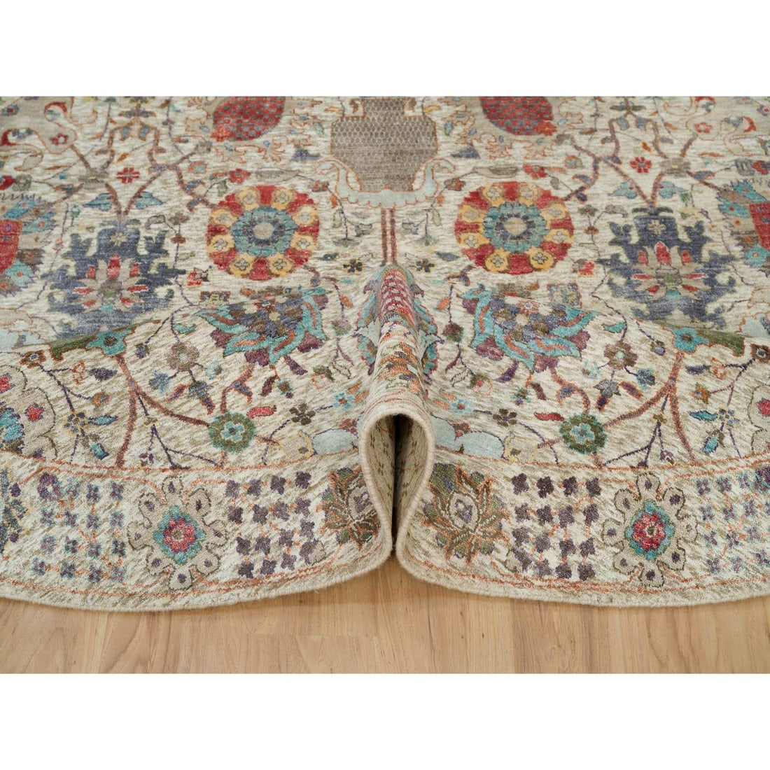 Old Lace White Hand Knotted Silk and Wool Tebraz Vase Round Rug - 5