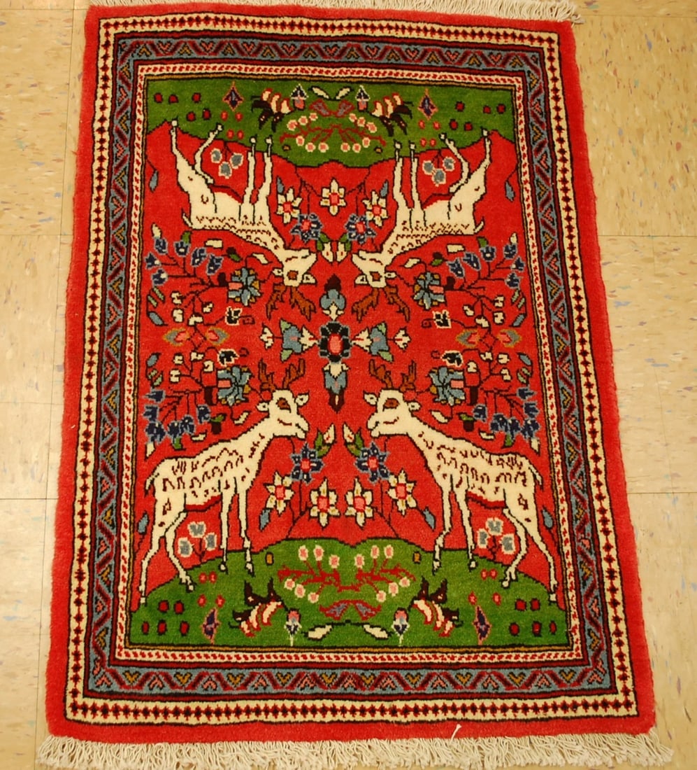PERSAN SAROUK RUG 2' x 2' 9" - 2