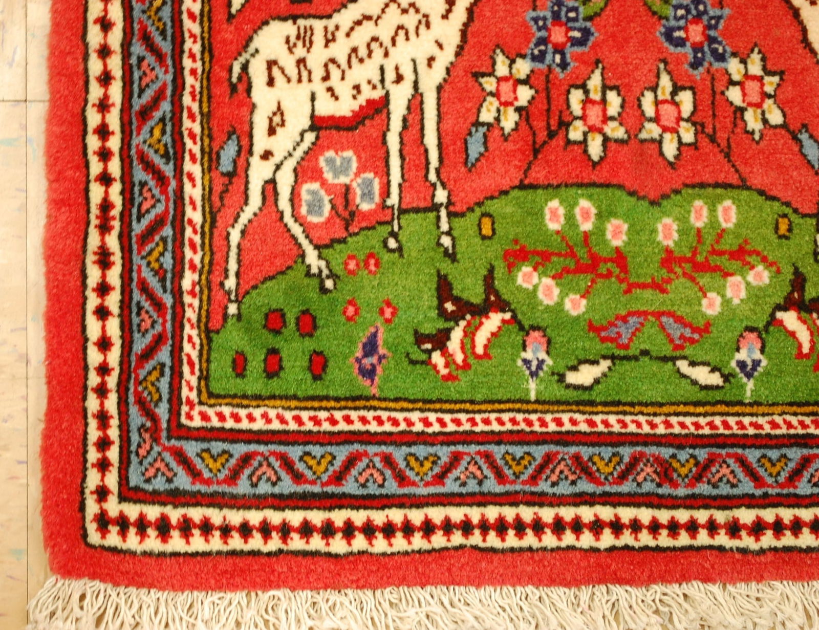 PERSAN SAROUK RUG 2' x 2' 9" - 5