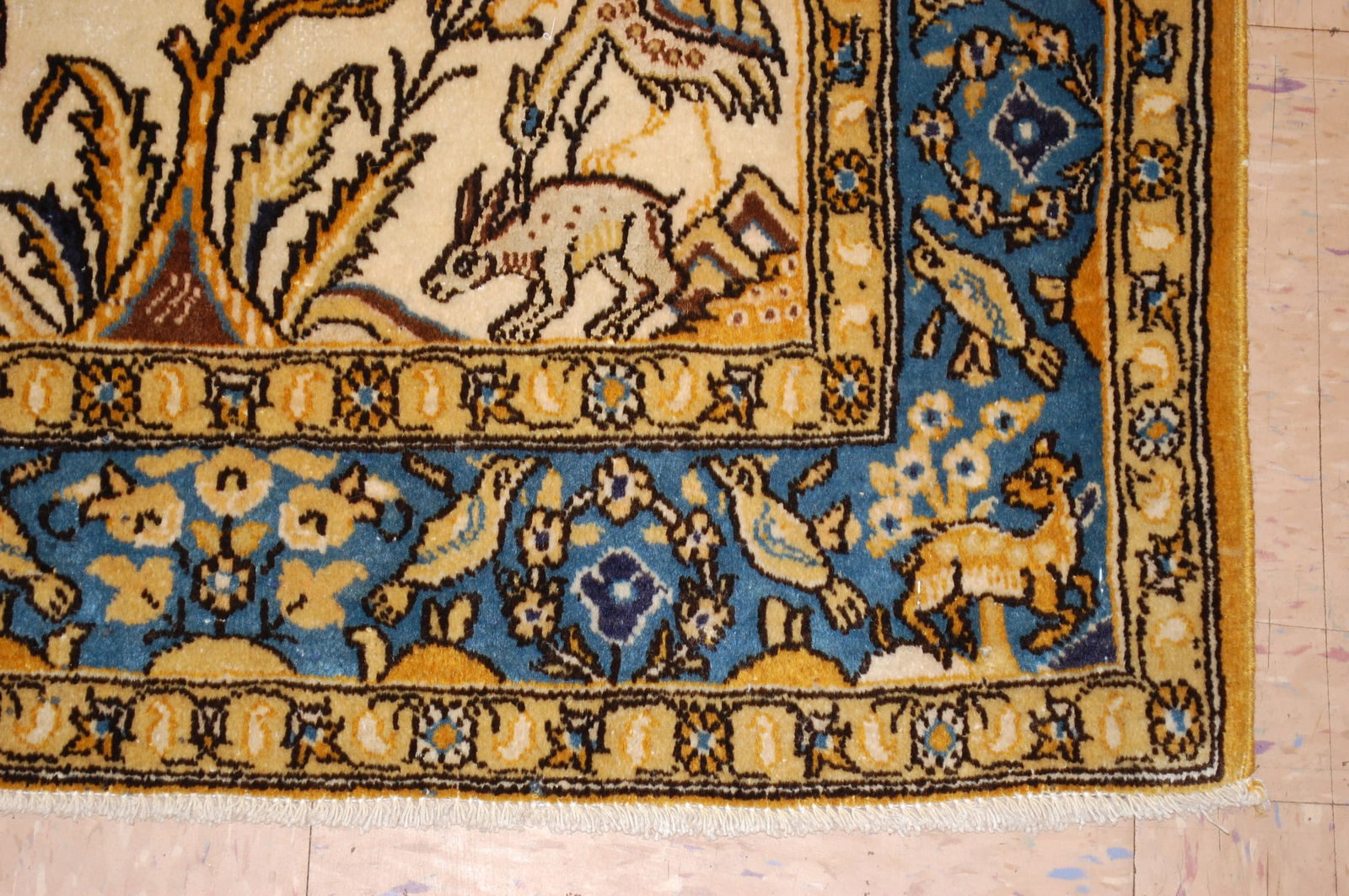 Persian QUME RUG 2'7" x 4'3" - 7