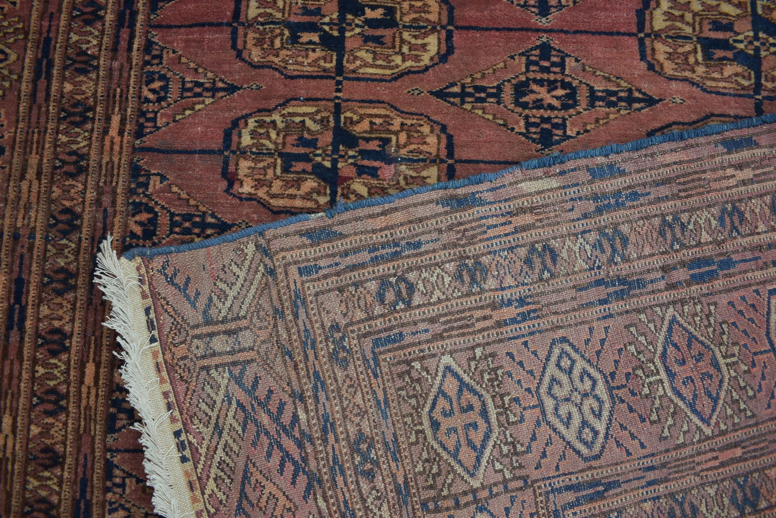 11075 TURKMEN TEKKE CARPET: 1.37 × 1.15 m (1.58 m²) - 5