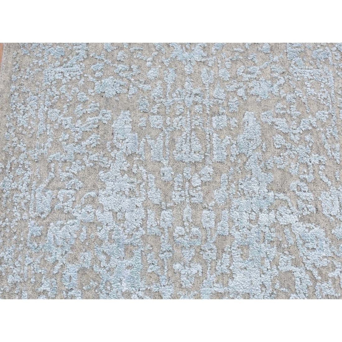 Beige, Jacquard Hand Loomed, Wool/Silk Tone on Tone Design, Runner Rug - 4