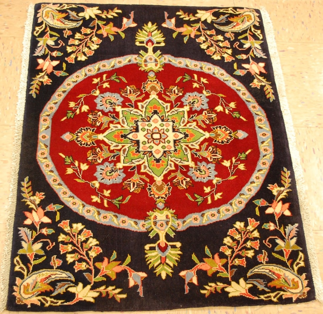 PERSIAN KESHAN RUG 2'5" x 3'1" - 6