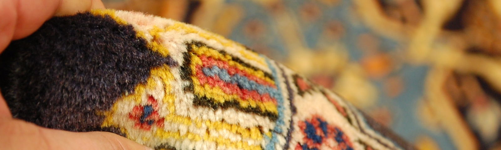 PERSIAN KESHAN RUG 2'6"x3'5" - 6