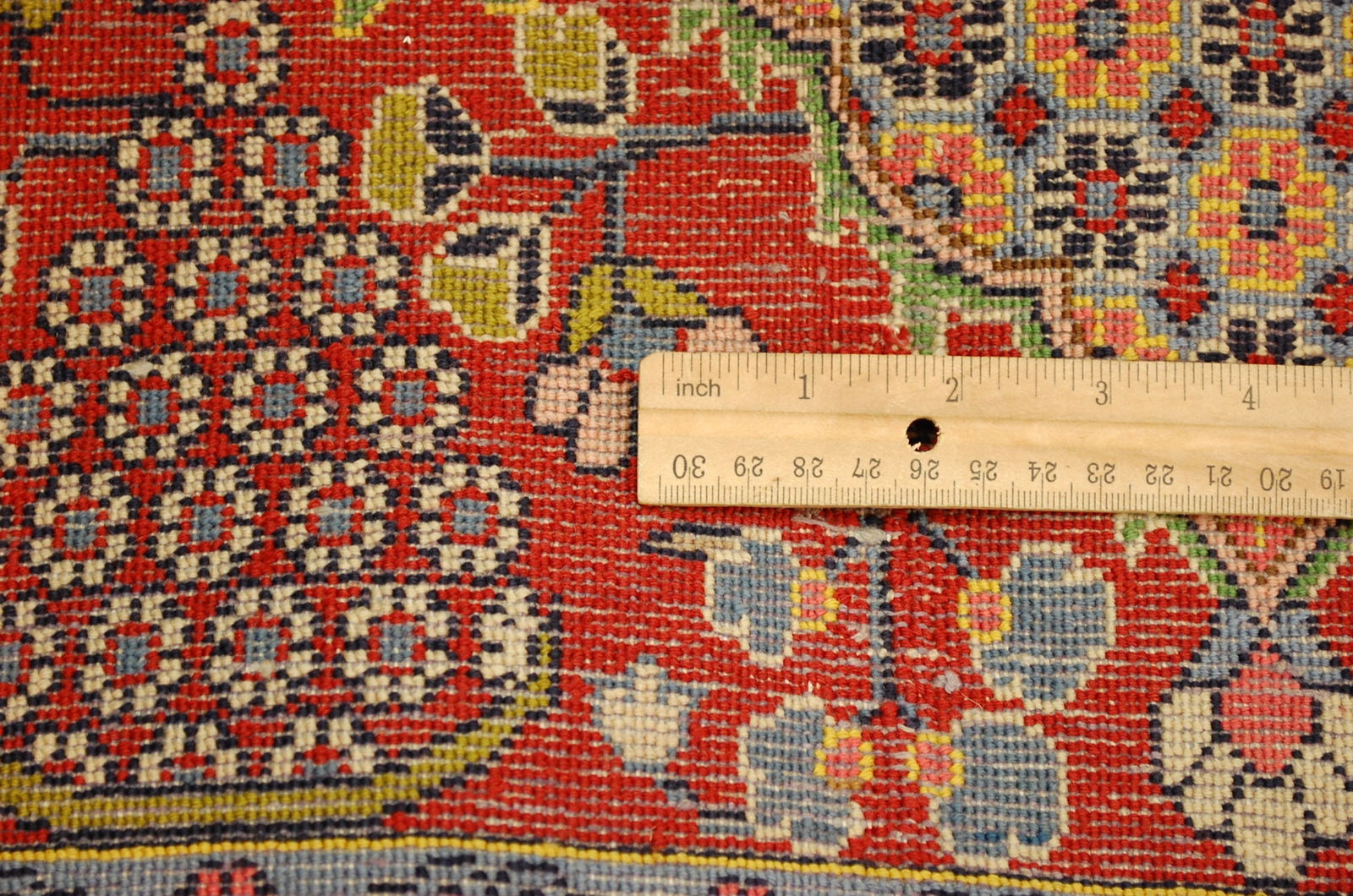 Persian QUME RUG 2'7" x 3'5" - 9