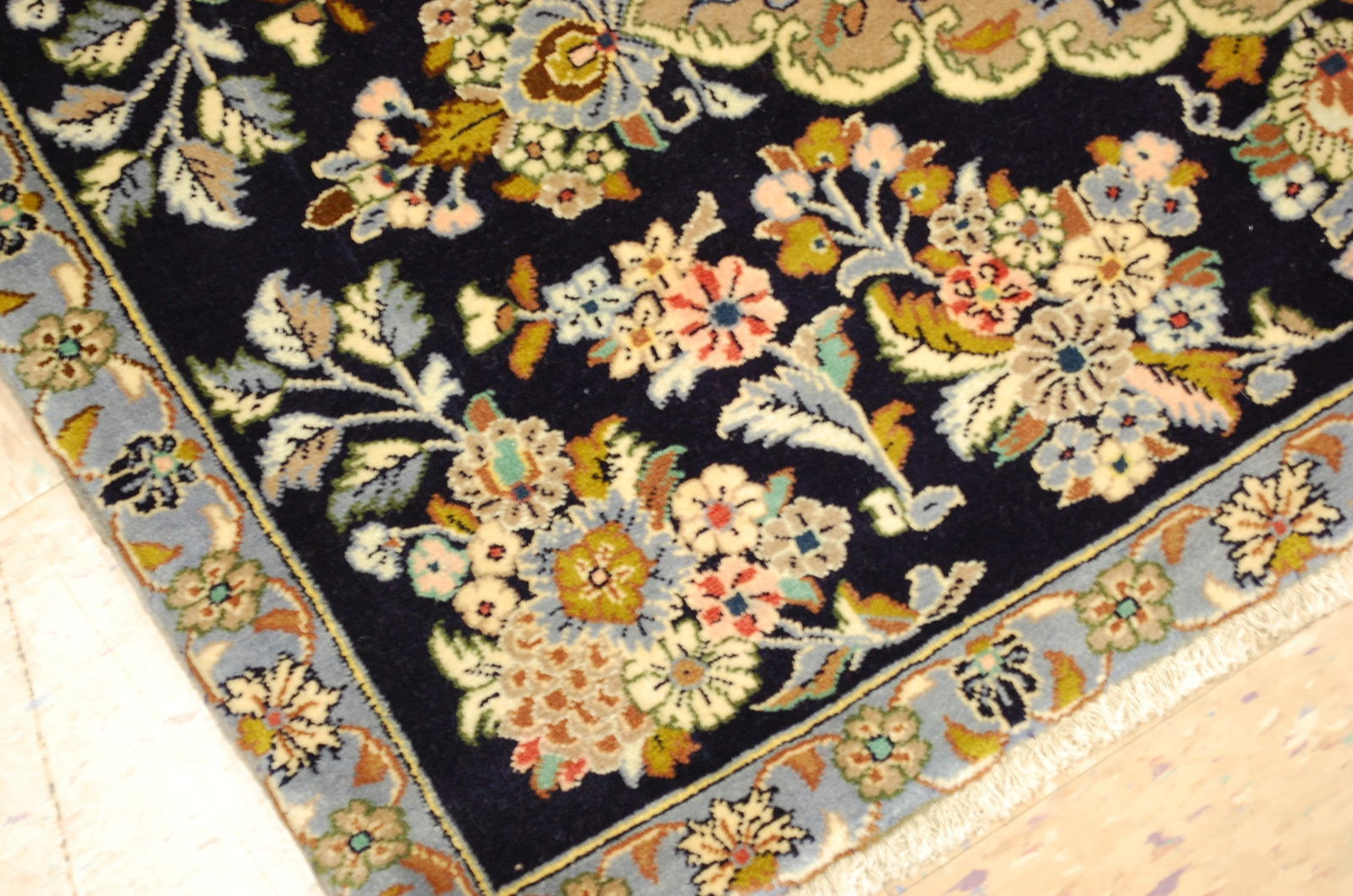 PERSIAN KESHAN RUG 2'2" x 3'4" - 8