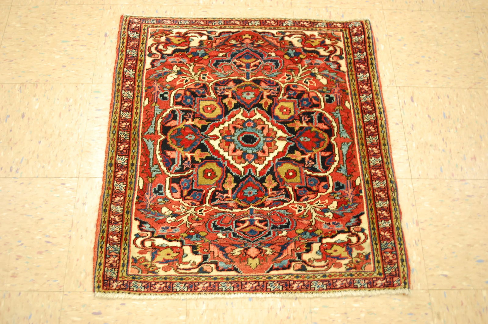 PERSIAN HERIZ RUG 2'8" x 2'11" (1 of 12)