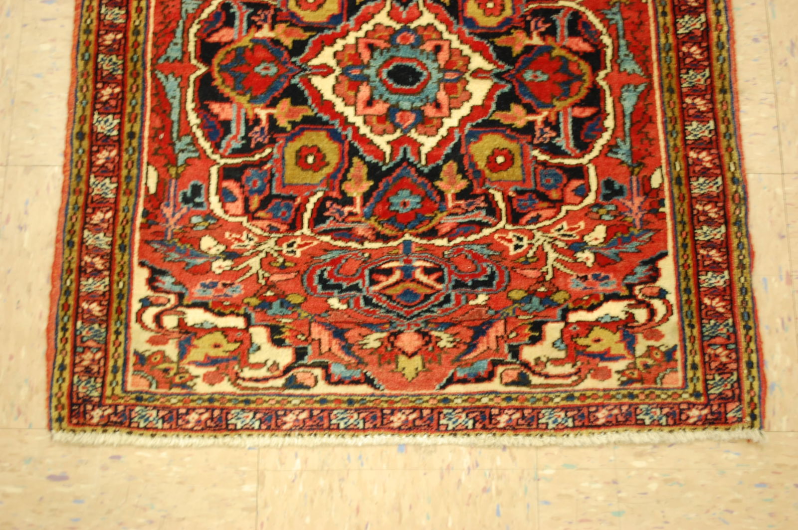 PERSIAN HERIZ RUG 2'8" x 2'11" - 3