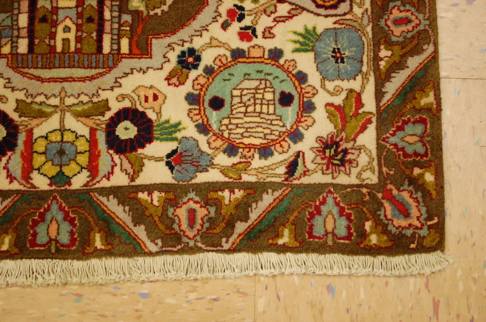 TABRIEZ RUG 2' x 2'10" - 4