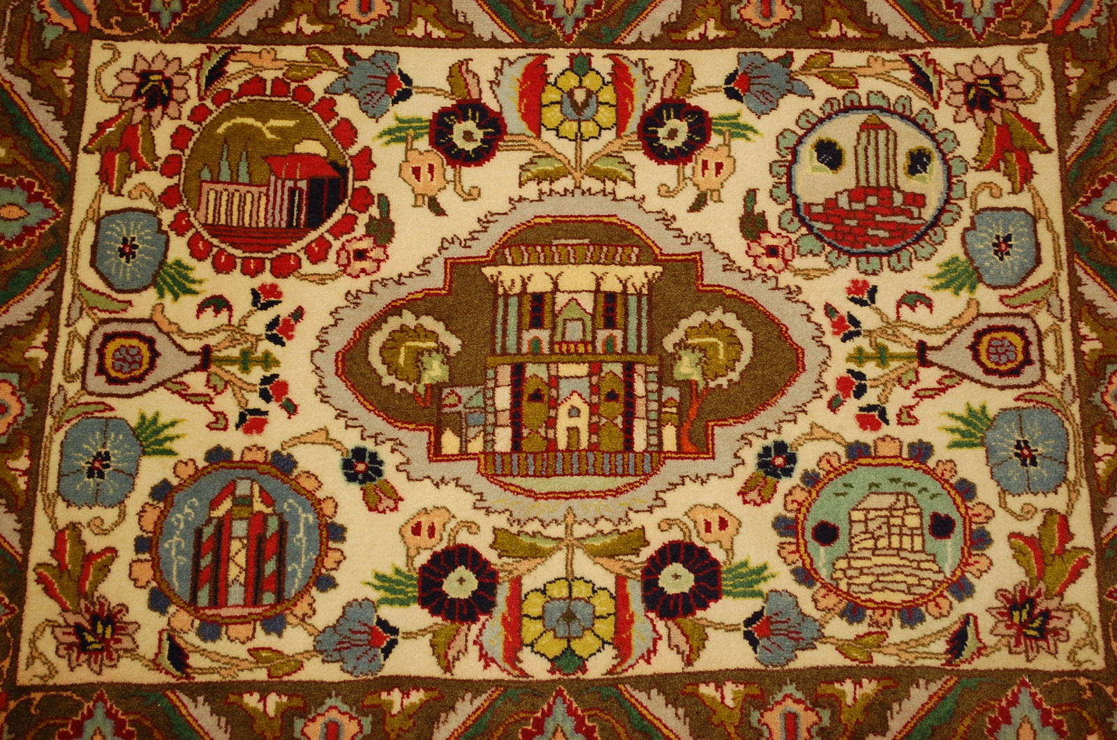 TABRIEZ RUG 2' x 2'10" - 9