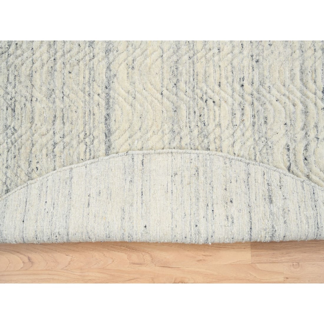 Beige, Soft Wool Hand Loomed, Variegated Modern Design, Round Rug - 3