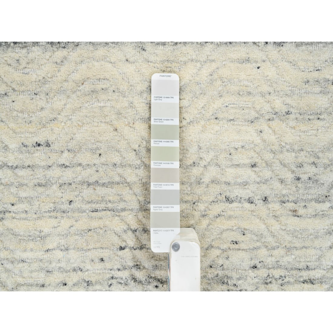 Beige, Soft Wool Hand Loomed, Variegated Modern Design, Round Rug - 4