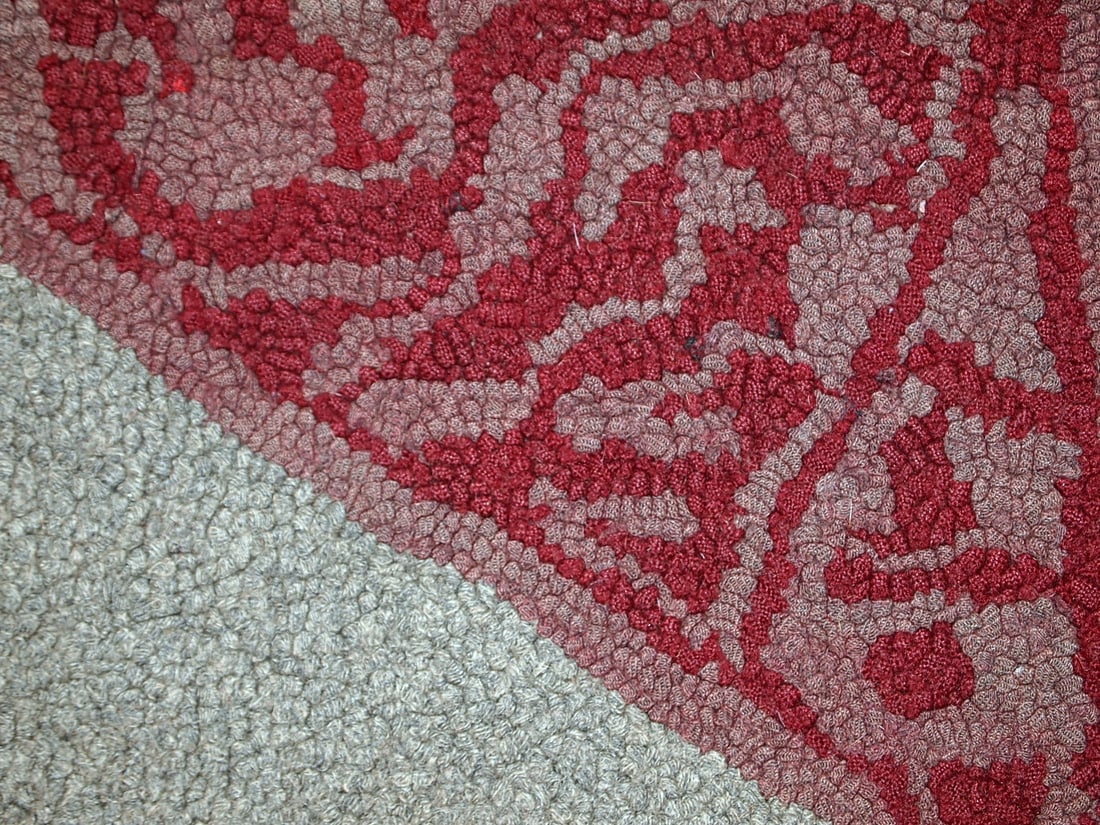 Handmade antique American hooked rug 2' x 3.3' ( 64cm x 102cm ) 1920s - 9