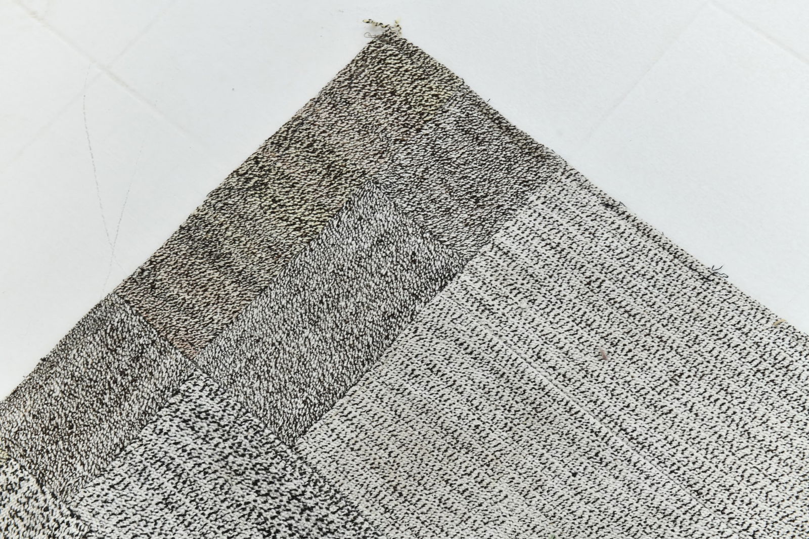 2'10'' x 12'3'' Turkish Flatweave Kilim Rug - 60834 - 10