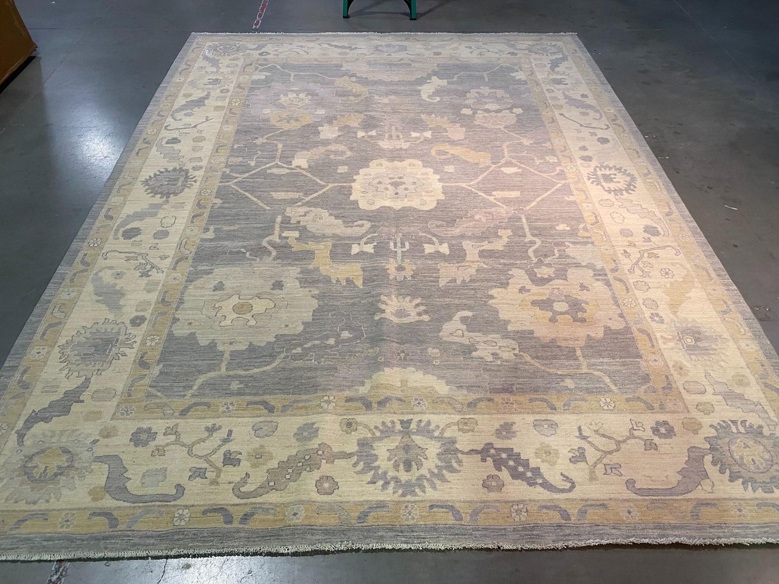 Magnificent Oushak Rug 9.1x12' - 4