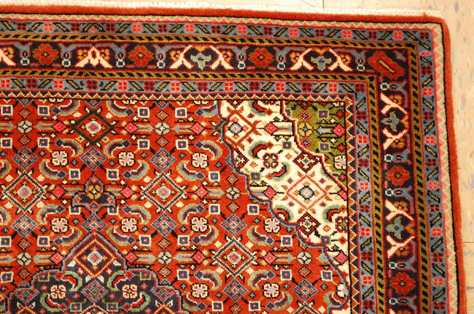 PERSIAN SAROUK RUG 2' 7" x 2'9" - 3