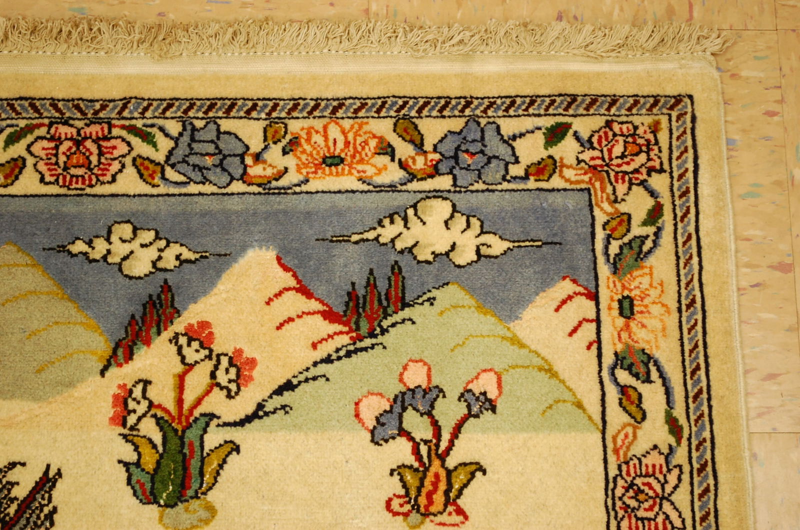 SARUK RUG 2'2" X 3'1" - 4