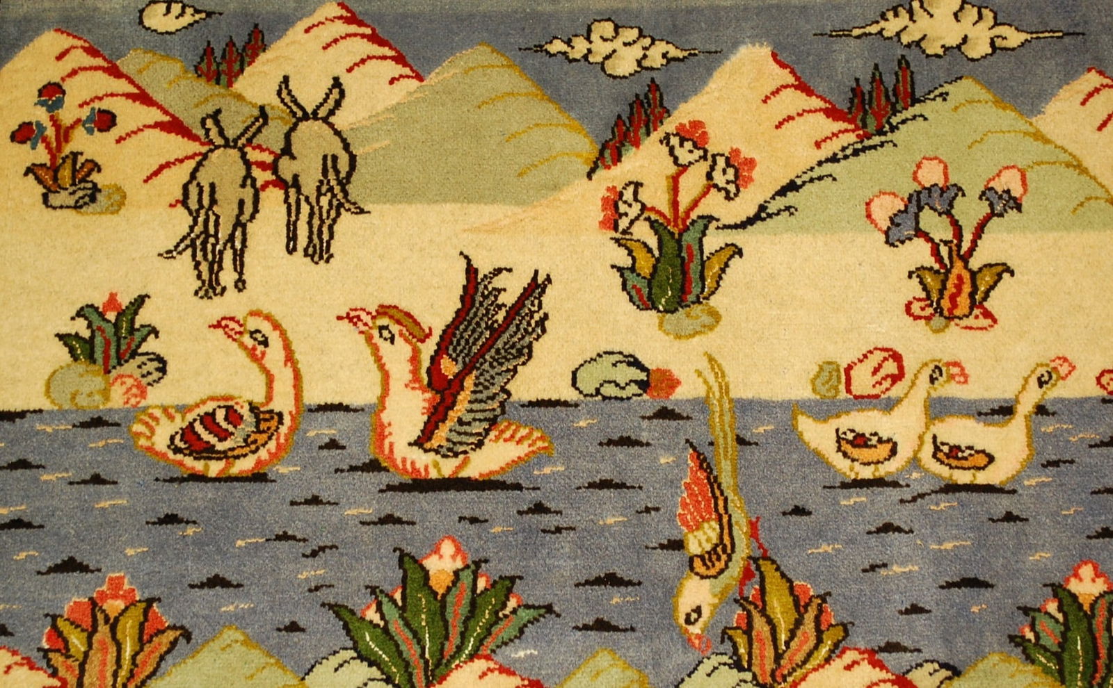 SARUK RUG 2'2" X 3'1" - 9