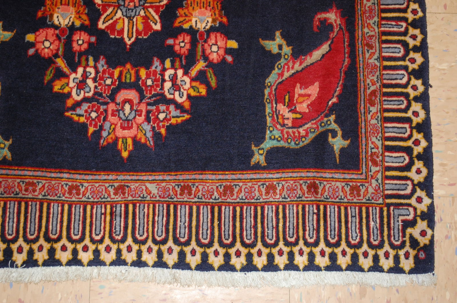PERSIAN -KASHAN RUG 3'1" x 3'1" - 7