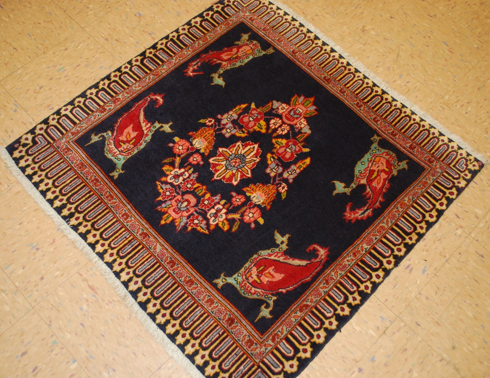 PERSIAN -KASHAN RUG 3'1" x 3'1" - 8