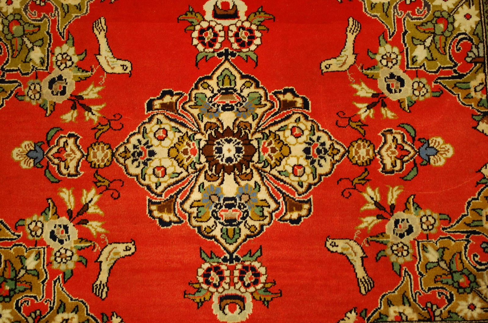 Persian QOME RUG 2'1" x 3' (1 of 9)