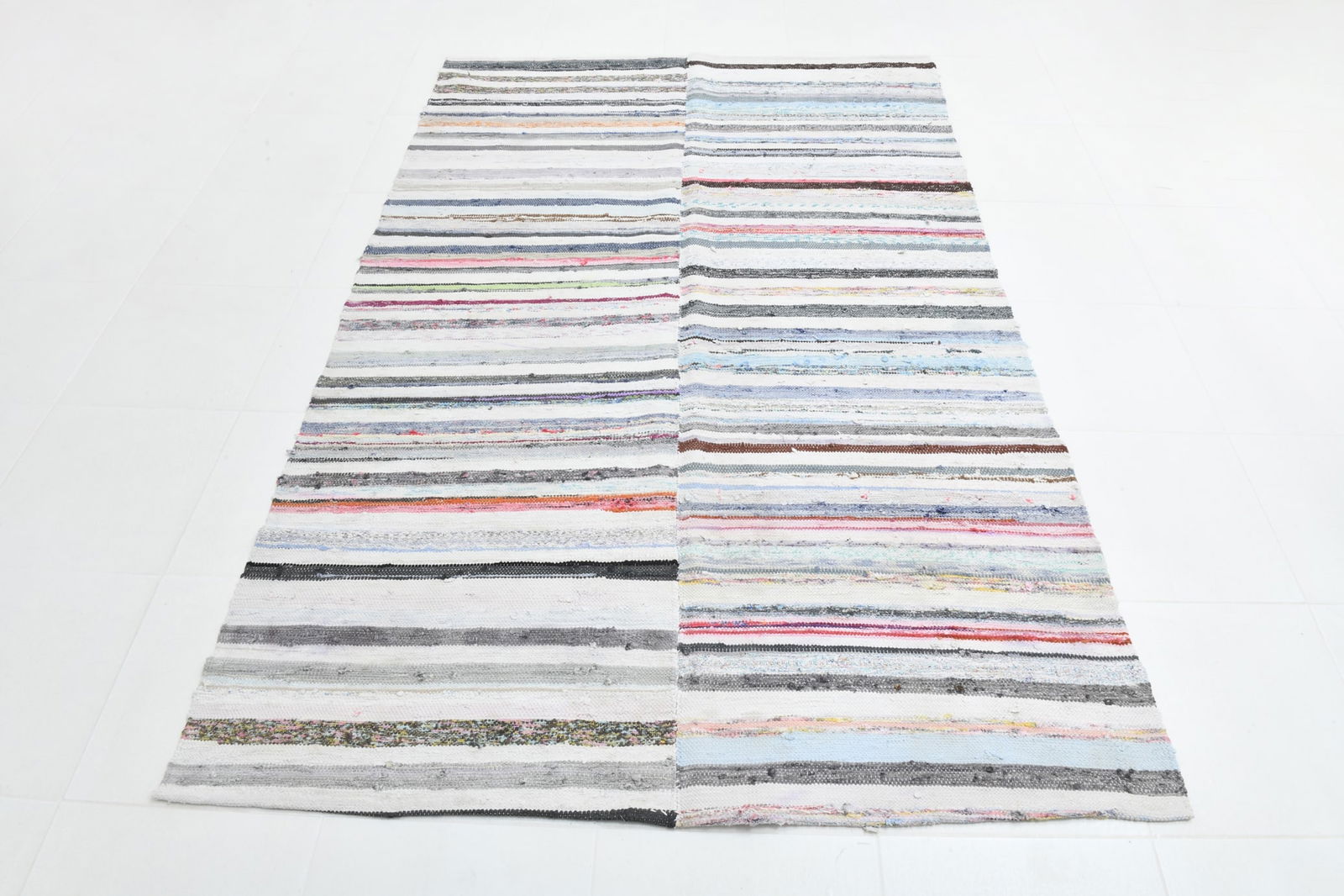 5'0'' x 7'9'' Turkish Flatweave Kilim Rug - 60540 - 18