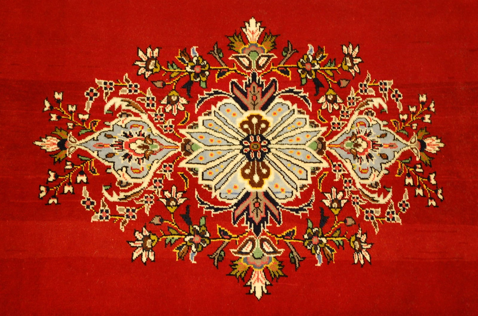 PERSIAN KESHAN RUG 2'7" x 3'3" - 9