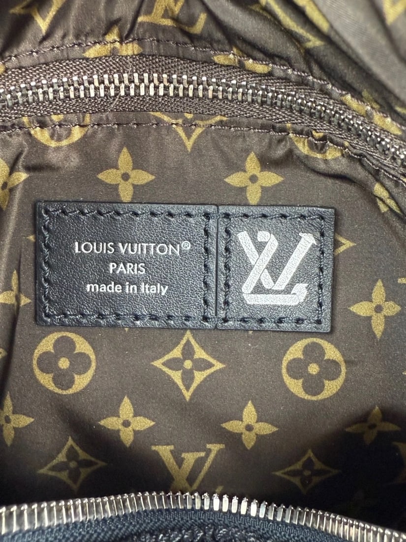 Louis Vuitton Speedy 25 Bandouliere Black Denim Puffer Hand Bag - 8