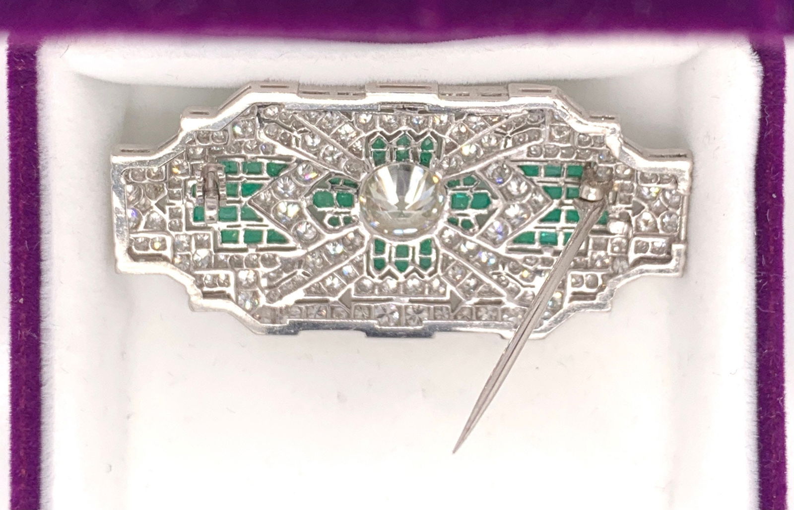 Antique Art Deco Platinum Brooch: Diamond & Emerald Pin - 7