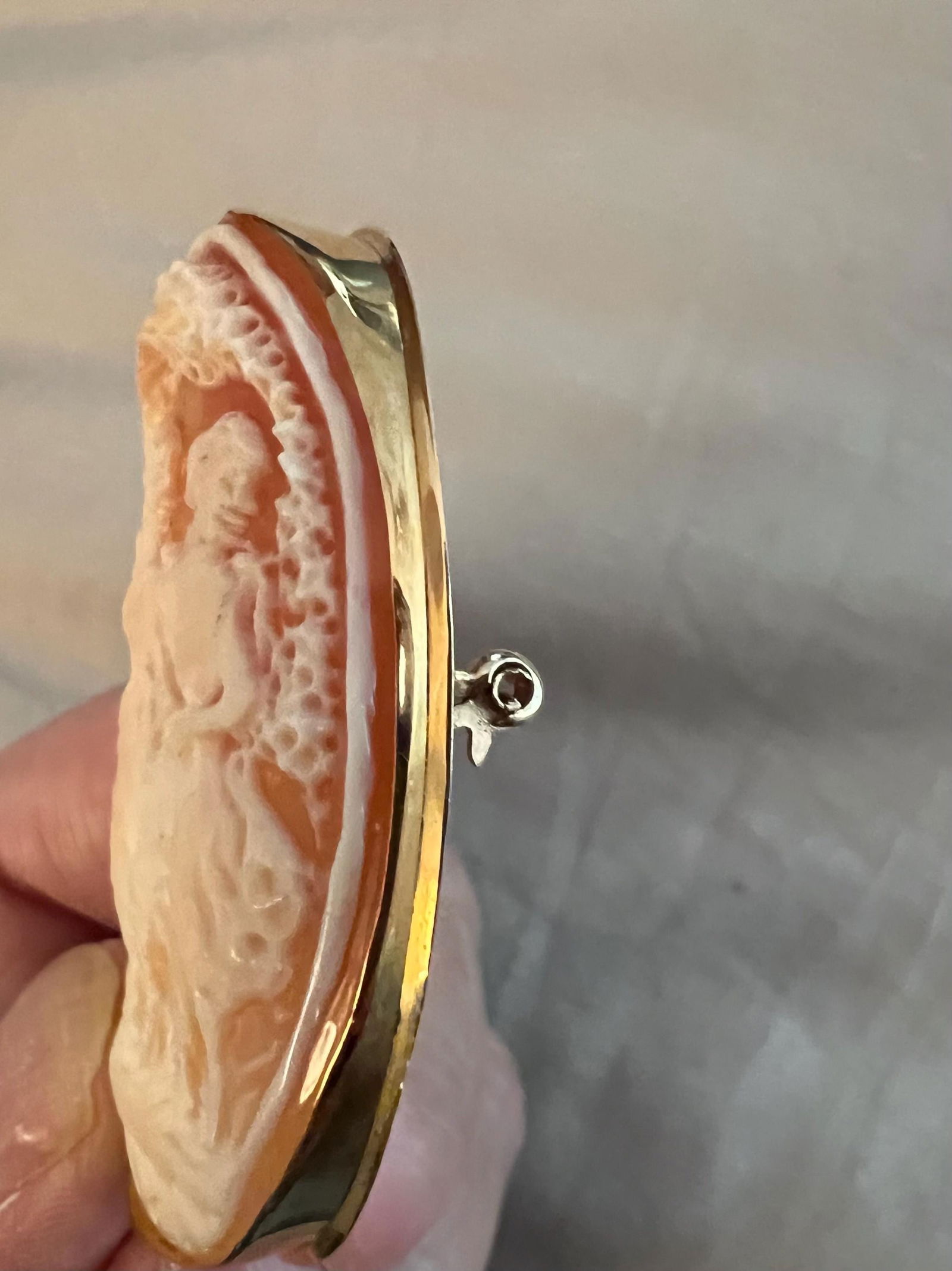 18k gold cameo of The Three Graces - 7