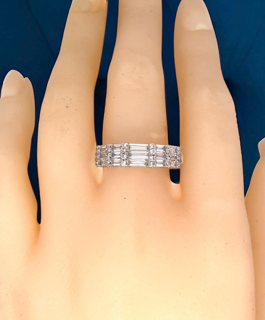 18k white gold diamond wedding band with baguettes and rounds - 4