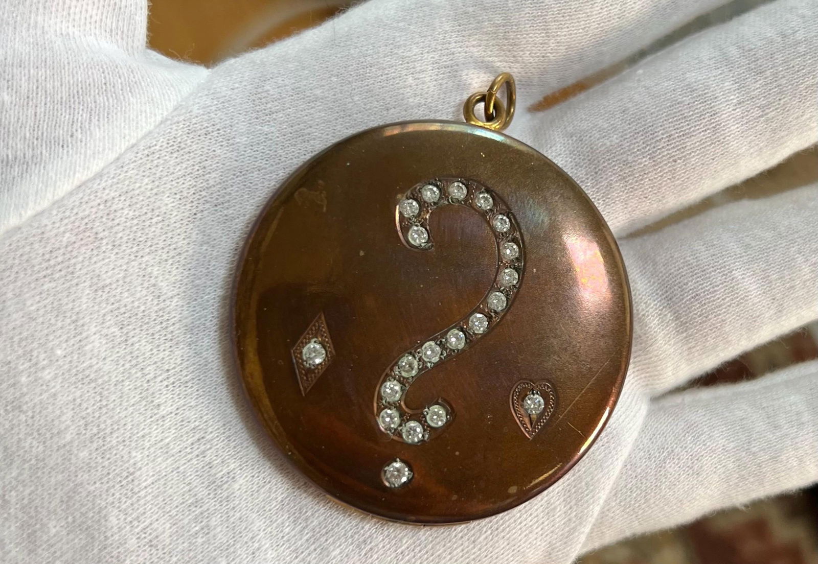 Vintage Gold filled large round locket with sparkly question mark motif - 8