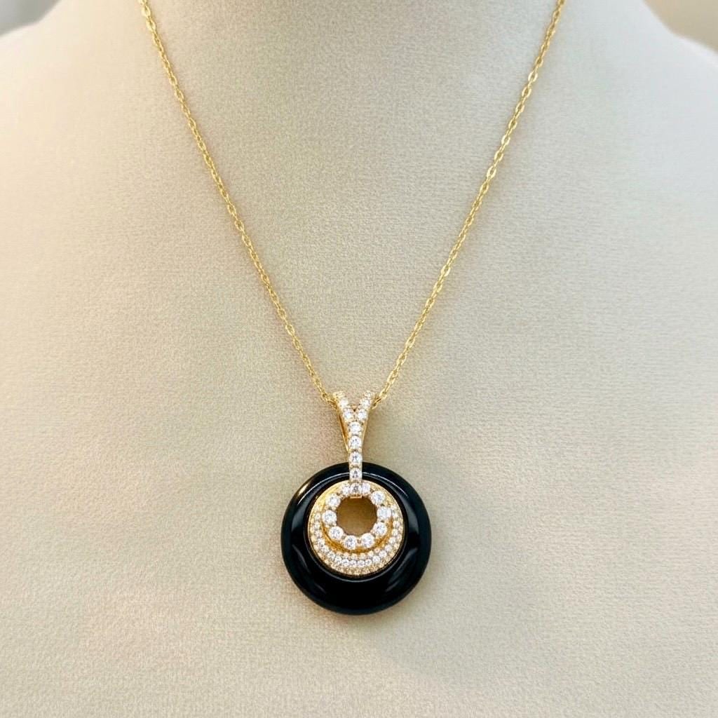 Christmas Special ! Onyx diamond solid yellow gold round pendant necklace - 2