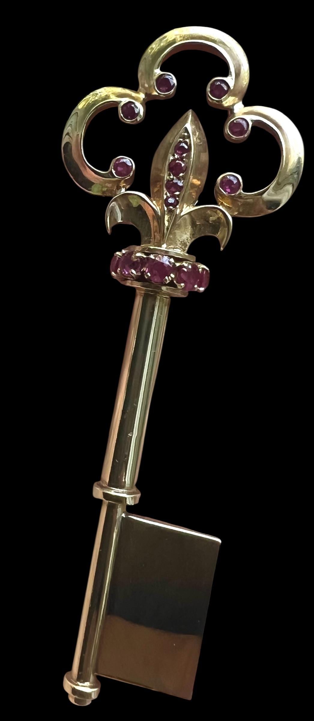 14K Vintage Rose Gold and Genuine Ruby Large Key Brooch - 5