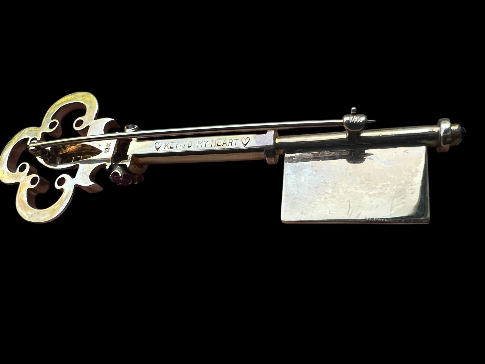 14K Vintage Rose Gold and Genuine Ruby Large Key Brooch - 8