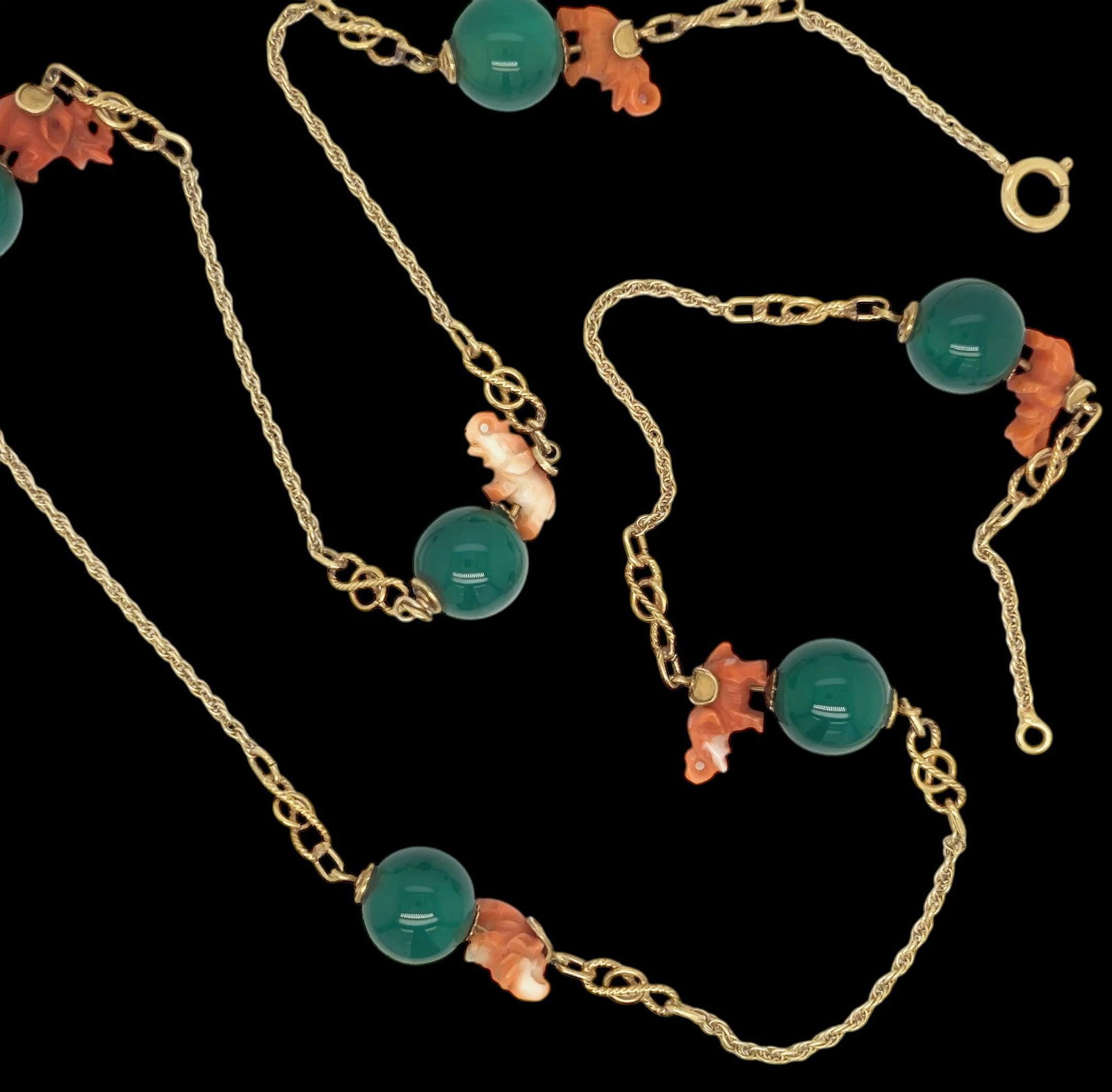 Vintage 18k Yellow Gold Coral Elephant and Chrysoprase Ball Necklace - 5