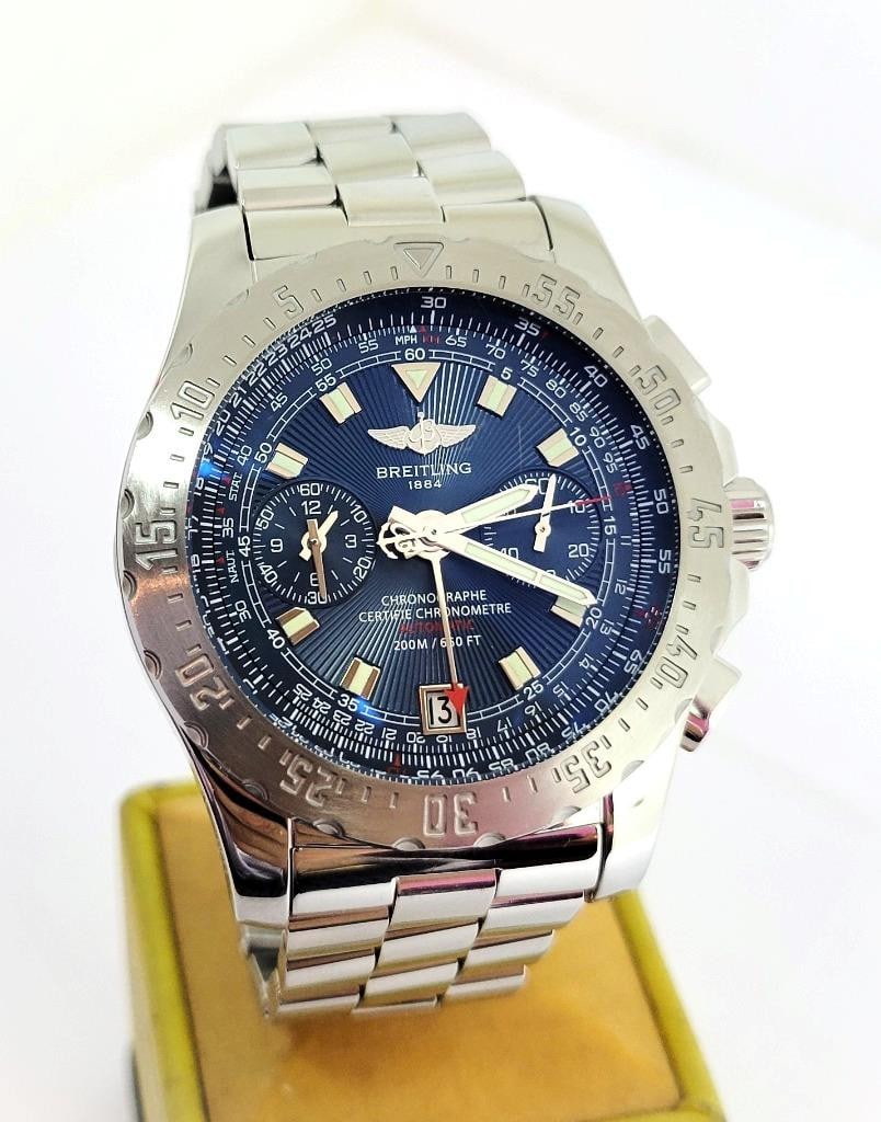 Mensl S/Steel BREITLING SKYRACER Chronograph Automatic Watch A27362 EXLNT: Mensl S/Steel BREITLING SKYRACER Chronograph Automatic Watch A27362 EXLNT* Original Box! This Men's BREITLING watch is Swiss made. Great present for yourself or someone you love! * Stainless steel cas