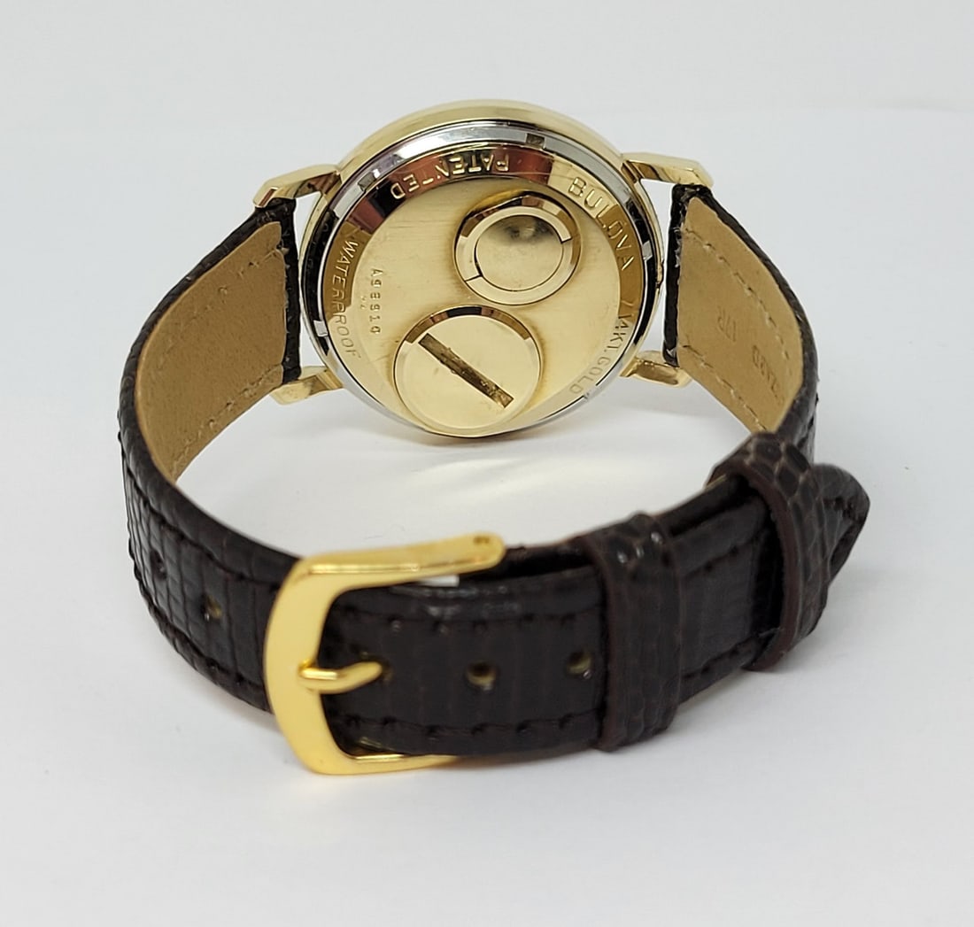 Vintage Mens Solid 14k BULOVA ACCUTRON Date Watch c.1964* EXLNT* Great Runner - 5