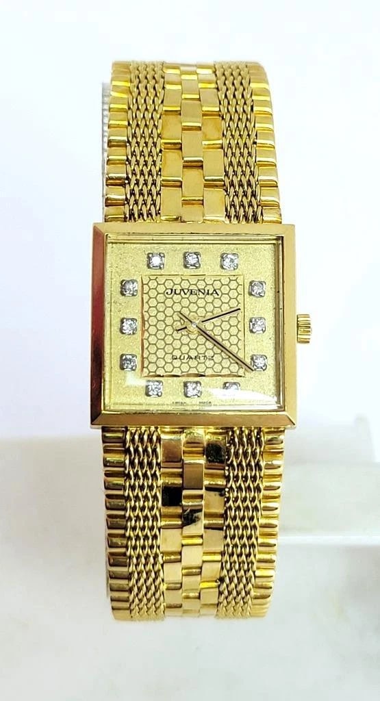 New Solid Ladies 18K Gold JUVENIA Quartz Watch 11472 w/Diamond Hour Markers: New Solid Ladies 18K Gold JUVENIA Quartz Watch 11472 w/Diamond Hour Markers Reserve: $4,600.00 Shipping: Domestic: Flat-rate of $51.00 to anywhere within the contiguous U.S. International: F