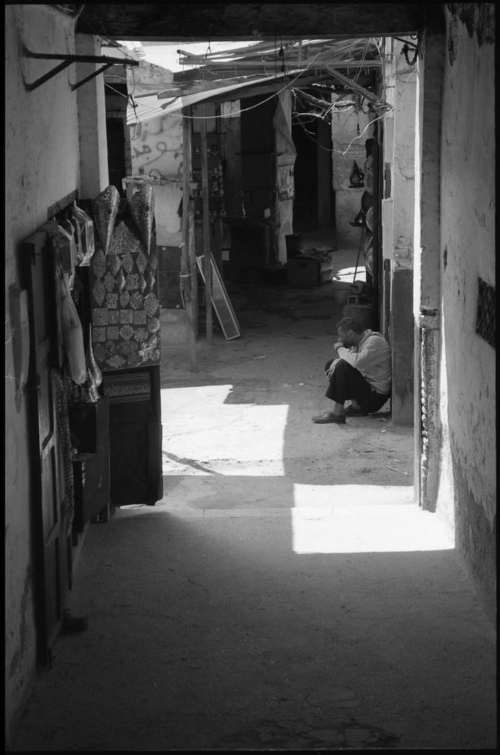 Light & Shadws, The Medina, Fes, Morocco - Silver Gelatin: Title: Light & Shadws, The Medina, Fes, Morocco - Silver Gelatin Description: Title: Light & Shadws, The Medina, Fes, Morocco - Silver Gelatin Photograph - Limited Edition of 8 Artist: Paul Cooklin Or