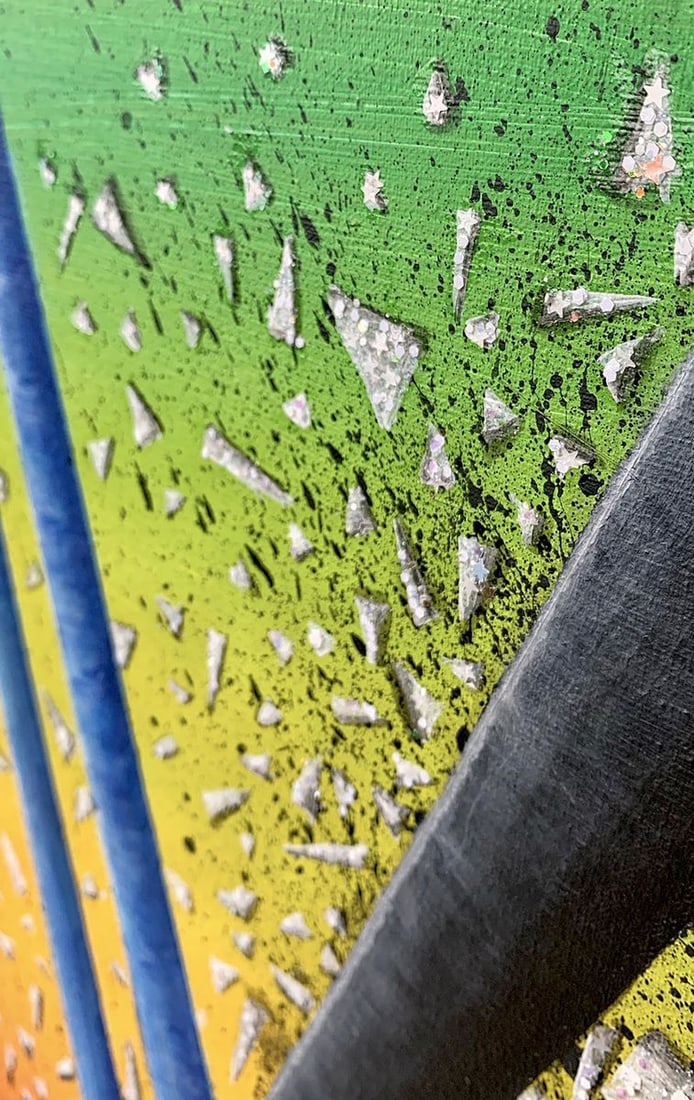 Abstract acrylic painting Shattered grayness Valeria Sign - 4