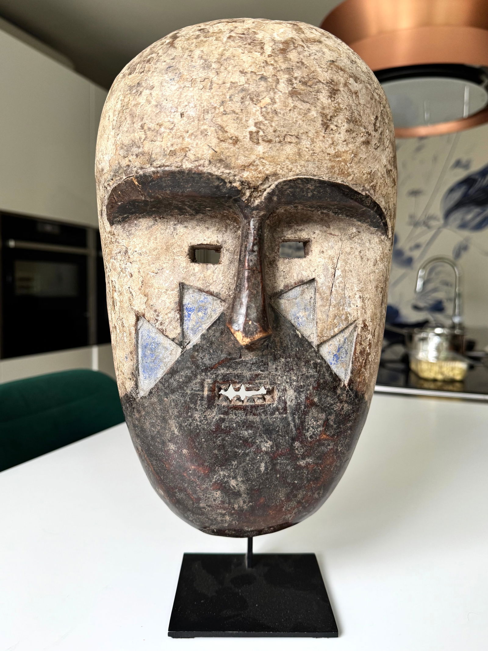 Blue dance mask - Tsogo - Gabon - hardwood (1 of 10)
