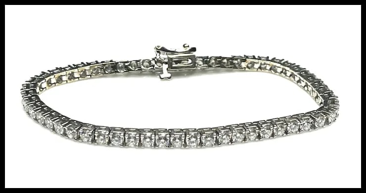 Estate 18k White Gold 4.5 Carat Diamond Tennis Bracelet - 2